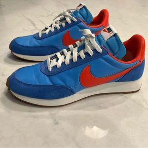 Nike Tailwind 79.  Pacific Orange.  Size 10
